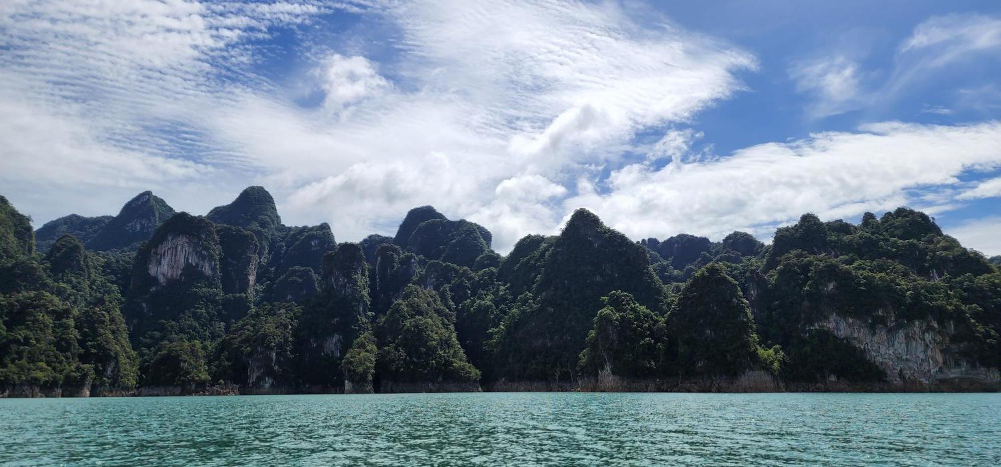 לינה וארוחת בוקר Khao Sok National Park Khaosok Happy House מראה חיצוני תמונה