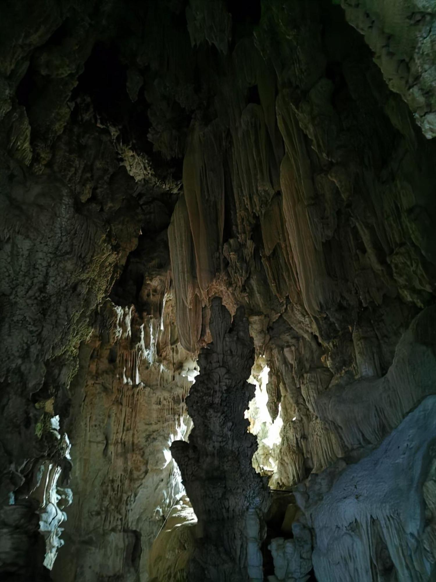לינה וארוחת בוקר Khao Sok National Park Khaosok Happy House מראה חיצוני תמונה