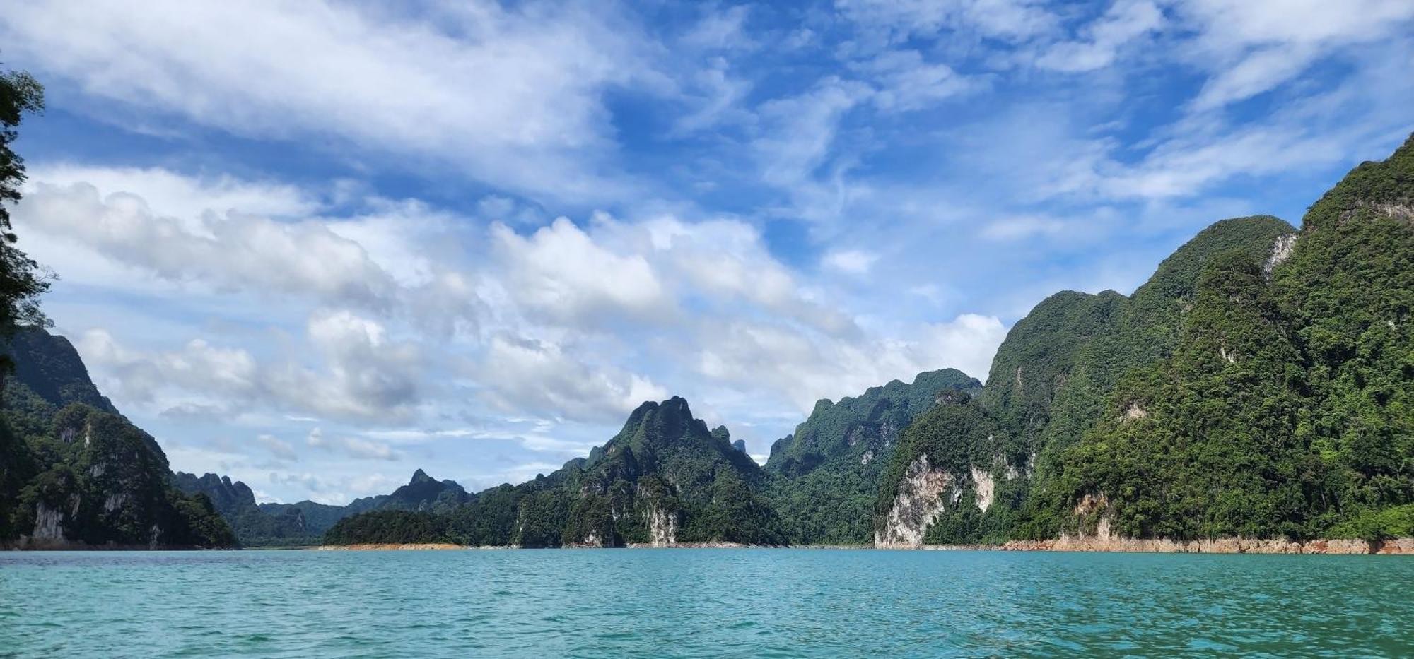 לינה וארוחת בוקר Khao Sok National Park Khaosok Happy House מראה חיצוני תמונה